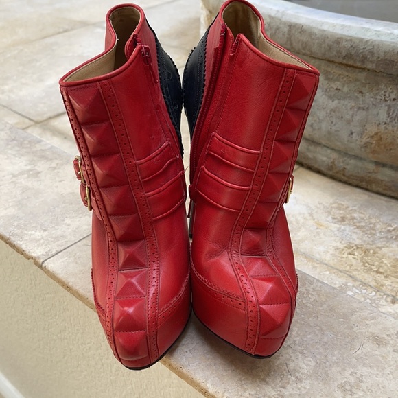 Christian Louboutin Sky-High Scarlet Heels - Picture 4 of 11